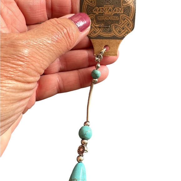 Boho Style Silver and Turquoise Adjustable Bracelet - Picture 4 of 5